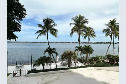 2333 Brickell Ave #1610, Miami, FL 33129 - Photo 18
