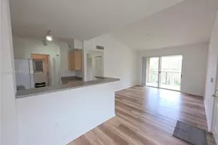 8070 N Nob Hill Rd, Tamarac, FL 33321 - Photo 2