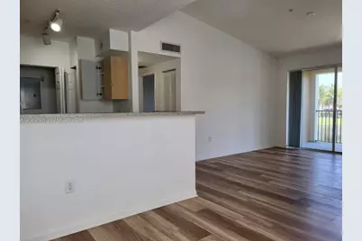8070 N Nob Hill Rd #208, Tamarac, FL 33321 - Photo 6