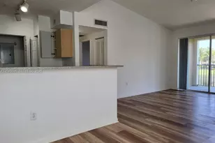 8070 N Nob Hill Rd, Tamarac, FL 33321 - Photo 6