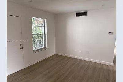767 SW 9th St #202, Miami, FL 33130 - Photo 8