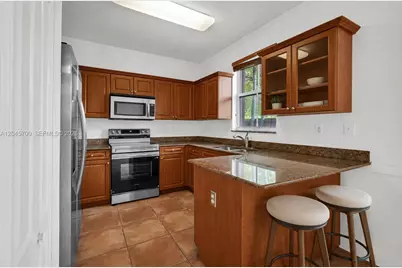 8853 SW 108th Pl, Miami, FL 33176 - Photo 4