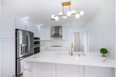 817 Columbus Blvd #817, Coral Gables, FL 33134 - Photo 2