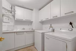 20155 NE 38th Ct, Aventura, FL 33180 - Photo 26