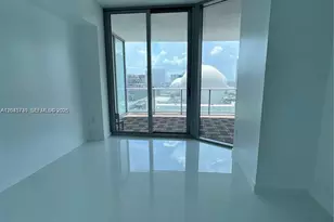 851 NE 1st Ave, Miami, FL 33132 - Photo 10