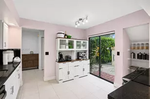 7758 La Mirada Dr, Boca Raton, FL 33433 - Photo 4