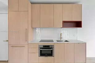 90 NE 32nd St, Miami, FL 33137 - Photo 10
