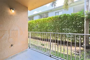 6041 W 24th Ave, Hialeah, FL 33016 - Photo 18