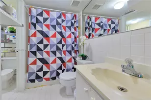 6041 W 24th Ave, Hialeah, FL 33016 - Photo 12