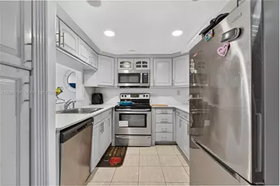 20065 NE 3rd Ct #5, Miami, FL 33179 - Photo 2