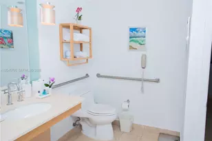 18683 Collins Ave, Sunny Isles Beach, FL 33160 - Photo 46