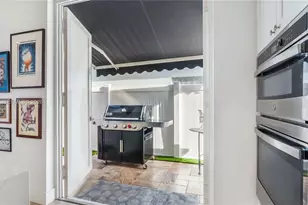 123 SW 164th Ave, Pembroke Pines, FL 33027 - Photo 18