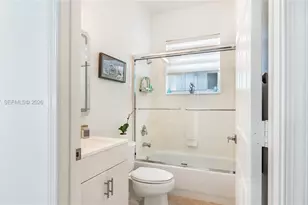 123 SW 164th Ave, Pembroke Pines, FL 33027 - Photo 38