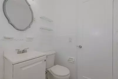 8340 Crespi Blvd #20, Miami Beach, FL 33141 - Photo 16