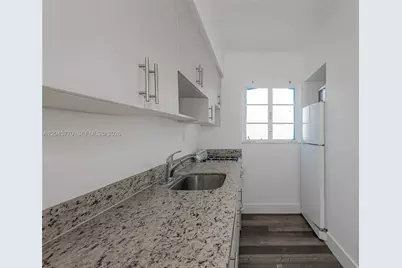 8340 Crespi Blvd #20, Miami Beach, FL 33141 - Photo 10