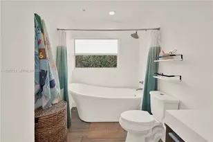 11632 SW 127th Terrace, Miami, FL 33176 - Photo 32