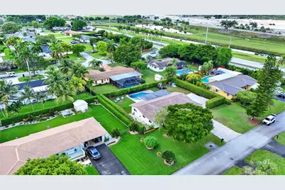 11632 SW 127th Ter, Miami, FL 33176 - Photo 48