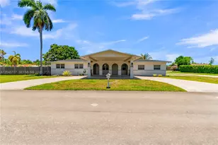 12805 SW 193rd Terrace, Miami, FL 33177 - Photo 2