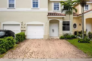 3512 SW 171st Ave, Miramar, FL 33027 - Photo 2