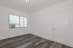 8340 Crespi Blvd, Miami Beach, FL 33141 - Photo 12