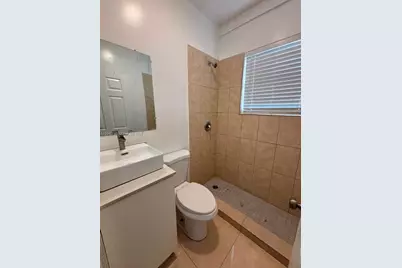 1051 NW 2nd St #15, Miami, FL 33128 - Photo 12