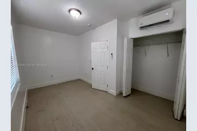 1051 NW 2nd St #15, Miami, FL 33128 - Photo 6