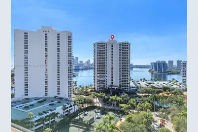19101 Mystic Pointe Dr #PH6, Aventura, FL 33180 - Photo 2