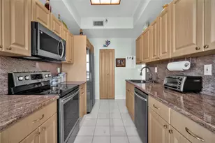 19101 Mystic Pointe Dr, Aventura, FL 33180 - Photo 18