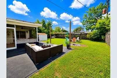 9160 NW 26th Pl, Sunrise, FL 33322 - Photo 18