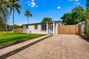 1300 N 70th Terrace, Hollywood, FL 33024 - Photo 2