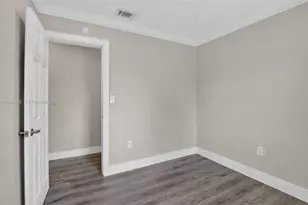 1300 N 70th Terrace, Hollywood, FL 33024 - Photo 20