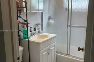 1445 NE 174th St, North Miami Beach, FL 33162 - Photo 40