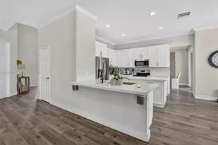 981 Waterside Cir, Weston, FL 33327 - Photo 18