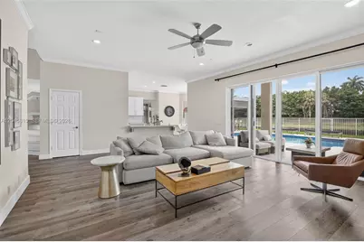 981 Waterside Cir, Weston, FL 33327 - Photo 20