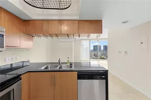 1750 N Bayshore Dr, Miami, FL 33132 - Photo 20