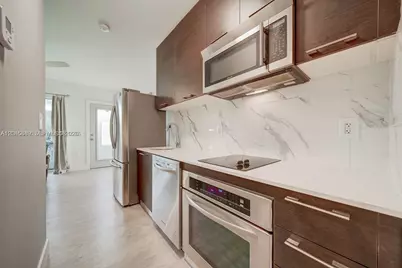 1568 Pennsylvania #325, Miami Beach, FL 33139 - Photo 4