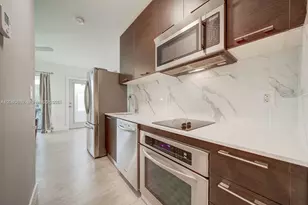 1568 Pennsylvania, Miami Beach, FL 33139 - Photo 4
