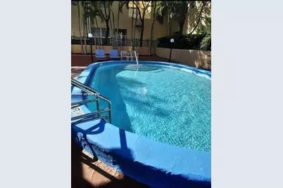 18100 Atlantic Blvd #312, Sunny Isles Beach, FL 33160 - Photo 20