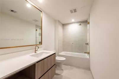77 SE 5th Street #3604, Miami, FL 33131 - Photo 12