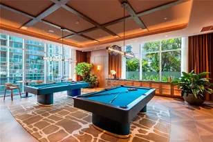 77 SE 5th St, Miami, FL 33131 - Photo 16
