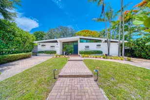 7055 SW 84th Ave, Miami, FL 33143 - Photo 2
