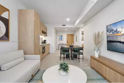 11 NE 6th St #1712, Miami, FL 33132 - Photo 4