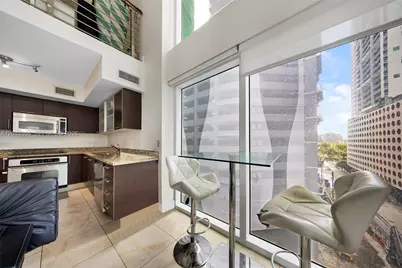 41 SE 5th St #502, Miami, FL 33131 - Photo 4