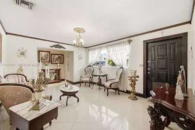 7858 NW 171st St, Hialeah, FL 33015 - Photo 6
