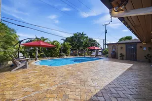 7858 NW 171st St, Hialeah, FL 33015 - Photo 30