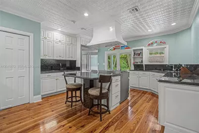 13470 SW 67th Ave, Pinecrest, FL 33156 - Photo 6