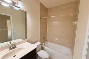 8965 NW 98th Ave, Doral, FL 33178 - Photo 18