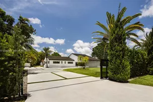 8960 SW 118th St, Miami, FL 33176 - Photo 2