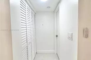842 NW 92nd Ave, Plantation, FL 33324 - Photo 24