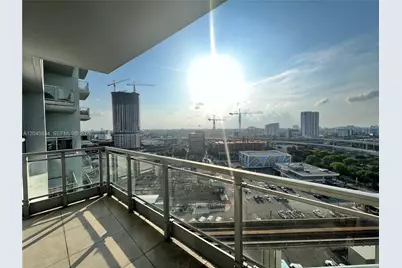 90 SW 3rd St #1710, Miami, FL 33130 - Photo 8